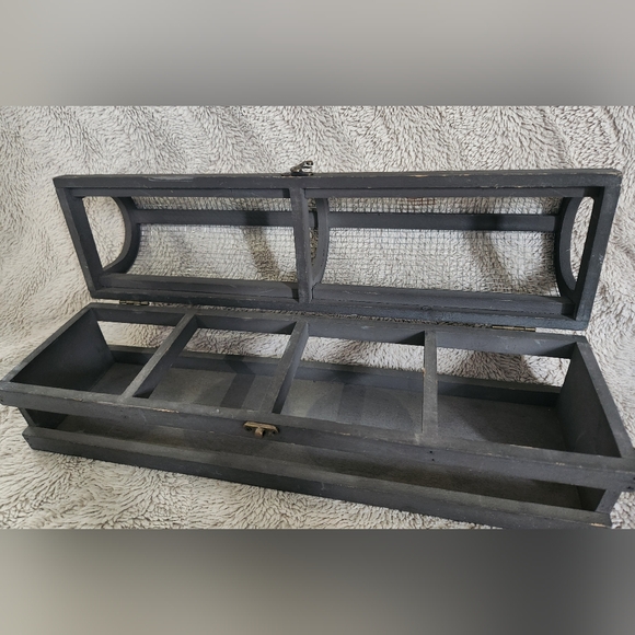 Vintage Decorative Storage Box - Picture 11 of 12